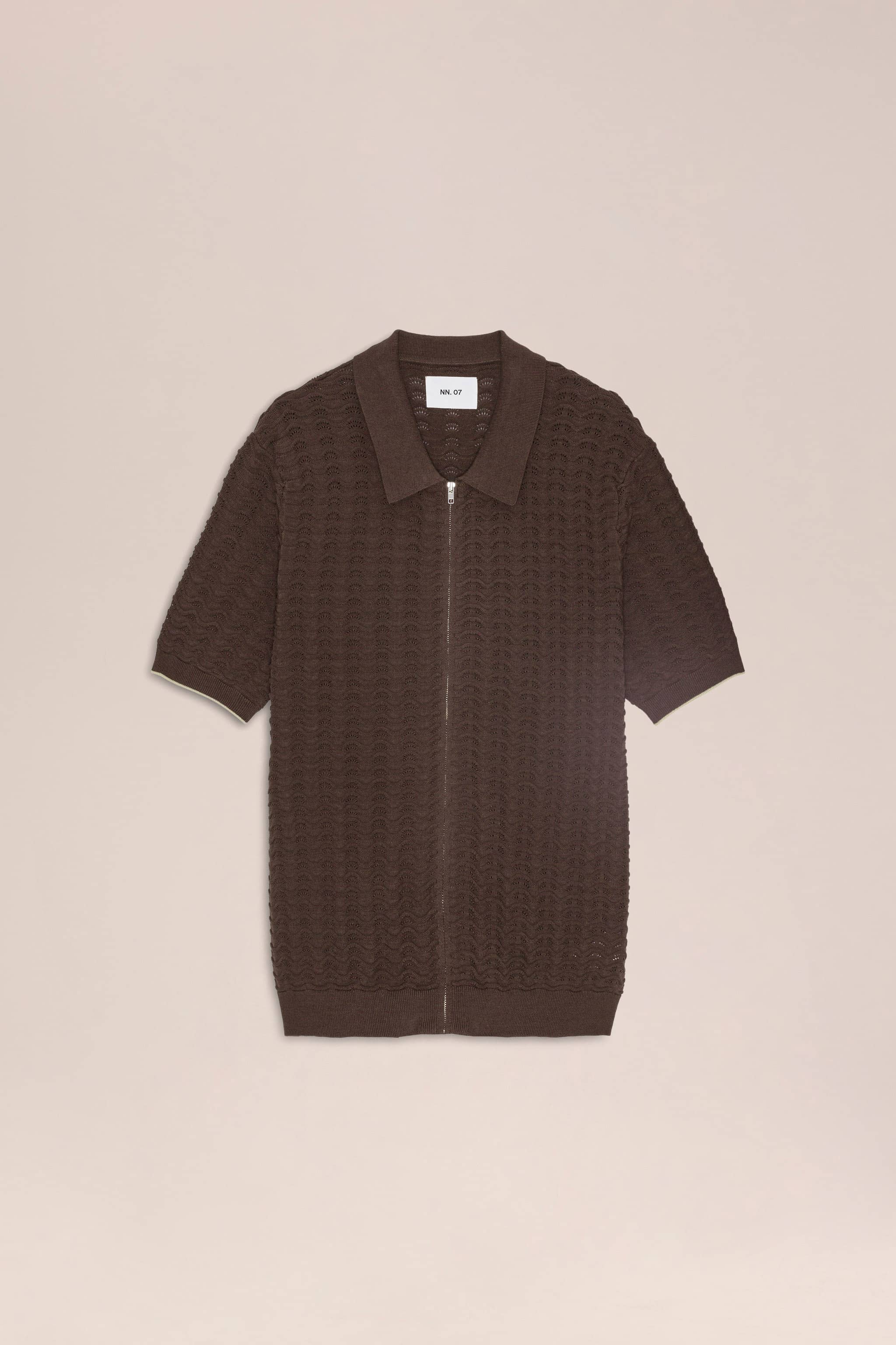 Product image 1 for Gustav