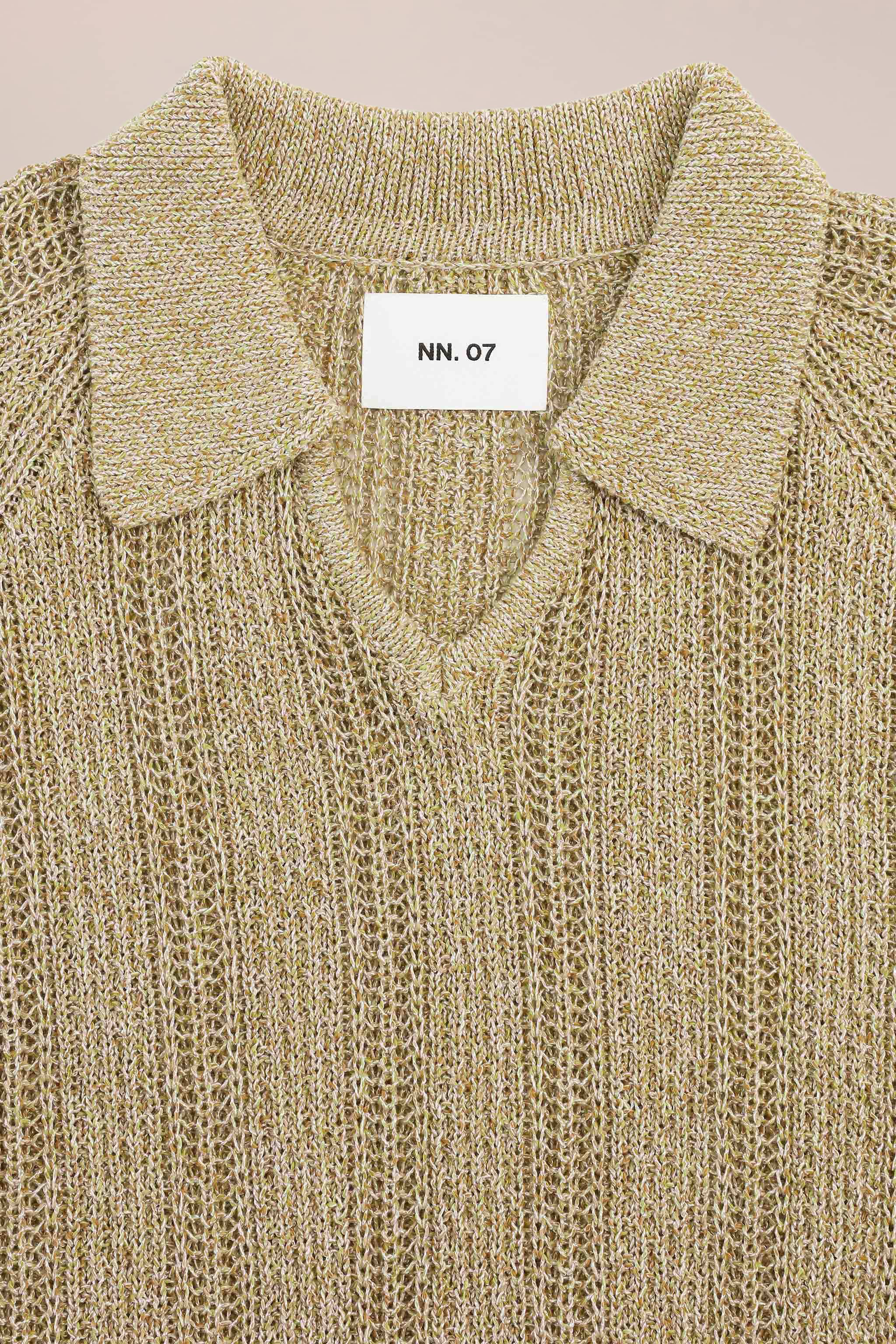 vector mosaic knit polo （BECK and CALL） Cappuccino Mosaic Crochet Sweater Pattern: Round Yoke Pullover