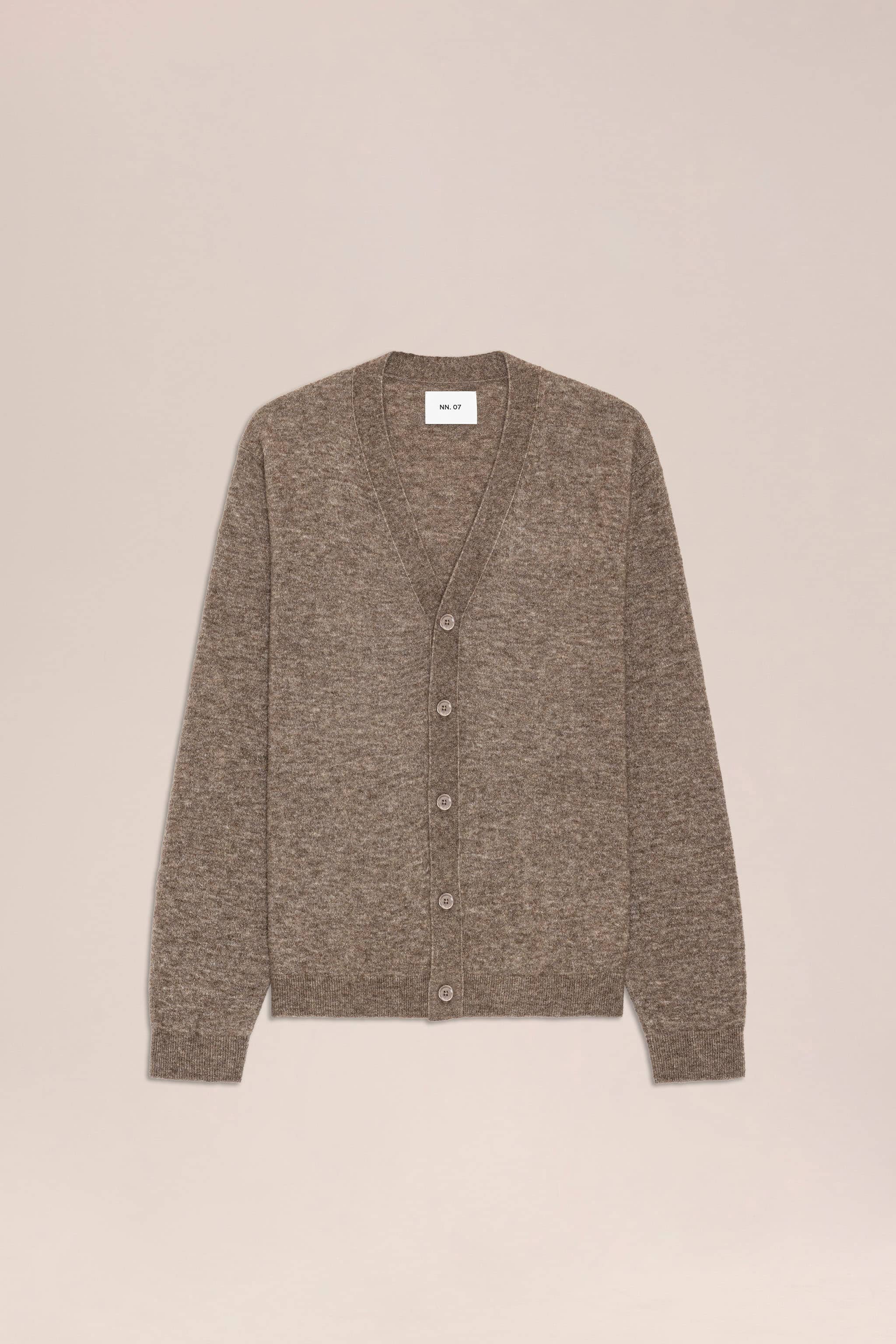 Product image 1 for Gavin